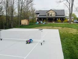 Cabin with Hot Tub, Game Room, Fire Pit, Pickleball - Image 4