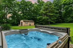 Hot Tub, Camp Fire, Game Room, Coffee/Espresso Bar - Image 2
