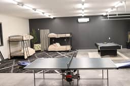 Hot Tub, Camp Fire, Game Room, Coffee/Espresso Bar - Image 3