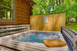 Log Cabin, Hot tub, Fire Pit, Ping Pong, Cozy - Image 2