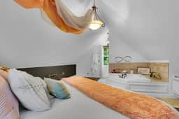 Mahantango Cottage Retreat - Couples Retreat | Hot Tub | Jacuzzi - Image 2