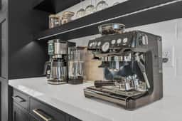 Luxury Escape, Hot Tub, Fireplace, Espresso Bar - Image 3