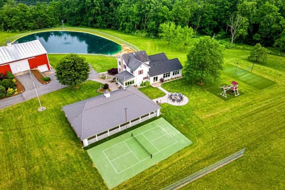 The Farm | Bunk House | Pickleball | Game Room | Baseball - Image 1