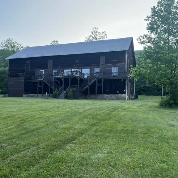 Bitter Goose Lodge - Image 1