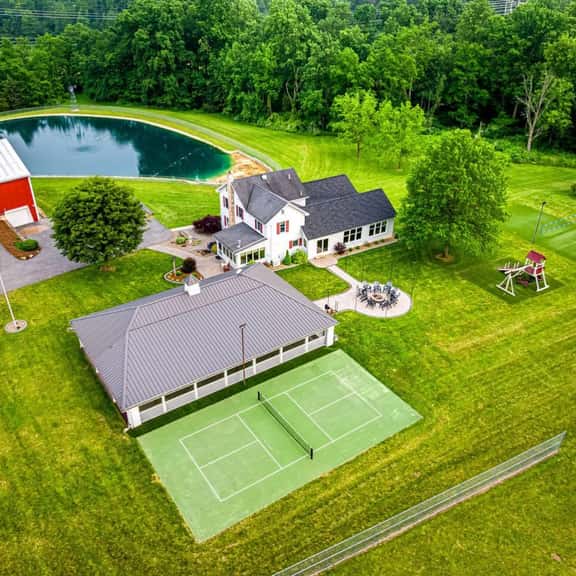 The Farm | Bunk House | Pickleball | Game Room | Baseball - Image 1