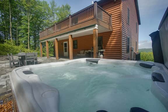 Cliffside Cabin | Stunning Views |Game Room | Hot Tub - Image 2