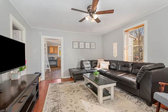 Cozy House, Pets Welcome, Minutes from Harrisburg - Image 4