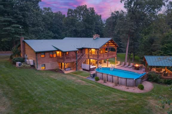 Hot Tub, Private Pool, Sports Courts, Fire Pit - Image 2