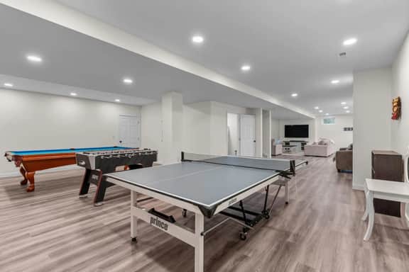 Pool | Hot Tub | Pickleball Court | Game Room - Image 4