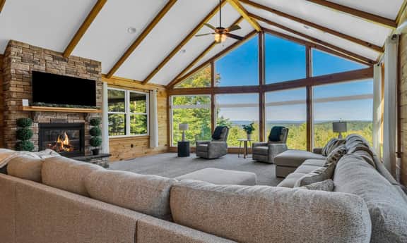 Cliffside Cabin | Stunning Views |Game Room | Hot Tub - Image 2