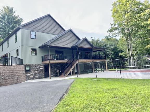 9 Bedrooms | Secluded Cabin | Pickleball - Image 1
