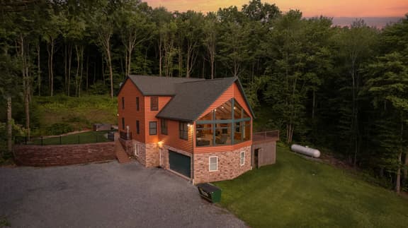 Cliffside Cabin | Stunning Views |Game Room | Hot Tub - Image 1