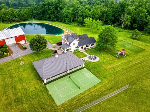 The Farm | Bunk House | Pickleball | Game Room | Baseball - Image 1